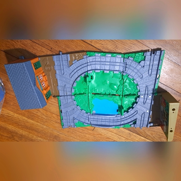 Thomas the Tank Playset, Trains, and Miscellaneous Tracks - Picture 5 of 5